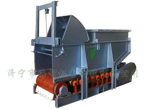 用手動、電動、液動或氣動驅(qū)動齒輪帶動弧型齒條來開啟或關(guān)閉扇型閘門